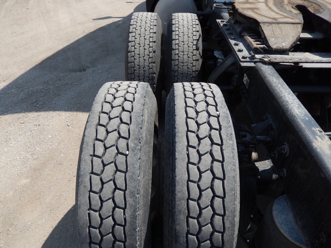 2017 KENWORTH T680 - Image 26